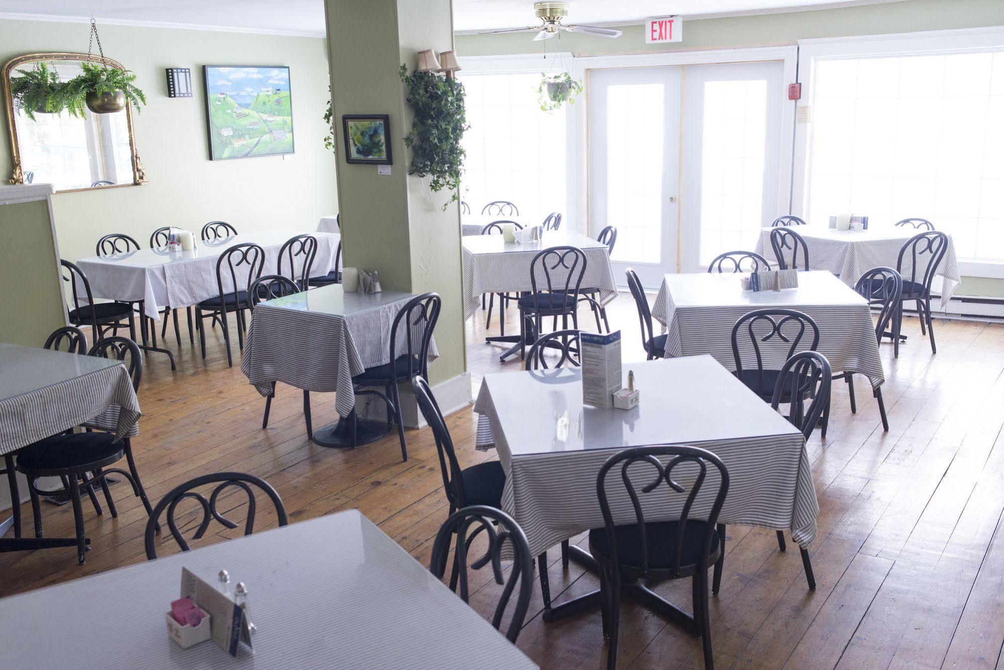 The Cove Inn 웨스트포트 외부 사진